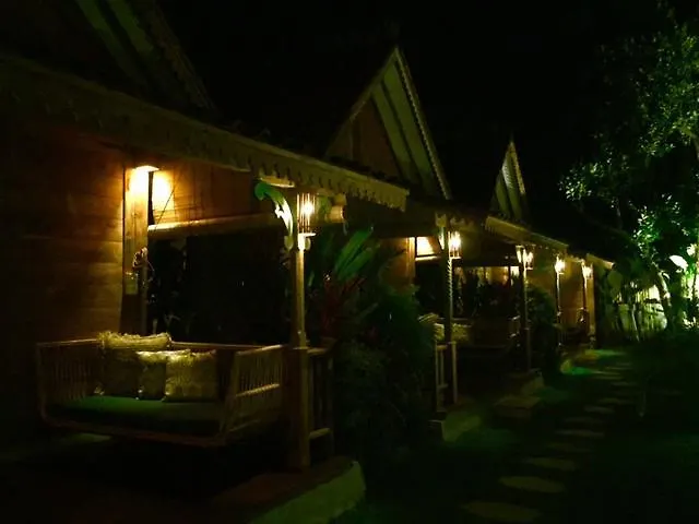 Hotel Kayu Bali 4*